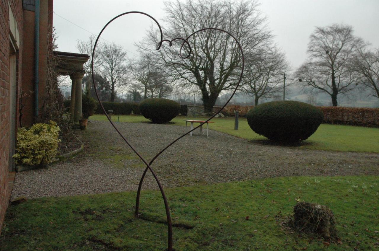 Mid Wales Arts B&B Caersws Экстерьер фото